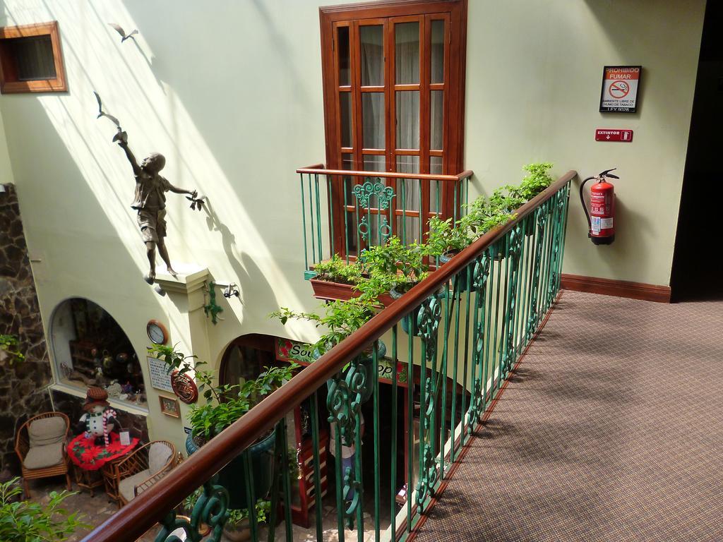 Hotel Don Carlos Сан-Хосе Экстерьер фото