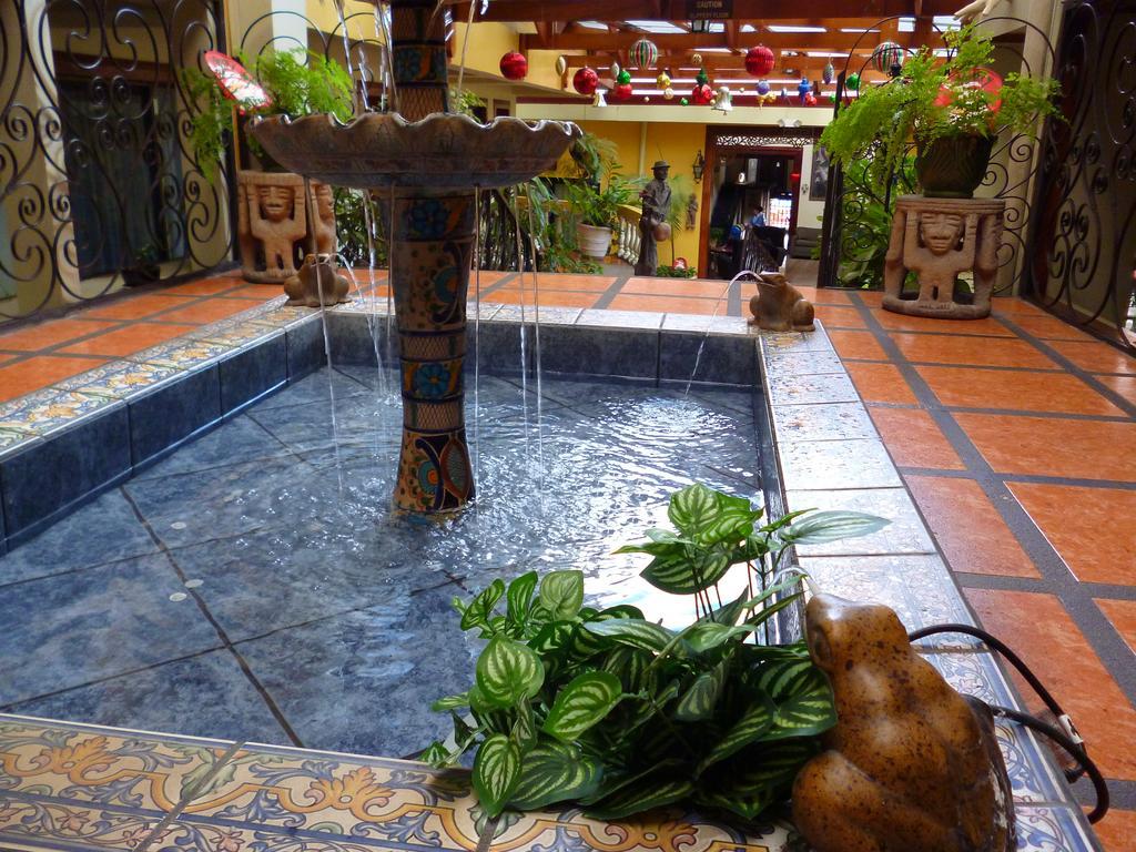 Hotel Don Carlos Сан-Хосе Экстерьер фото