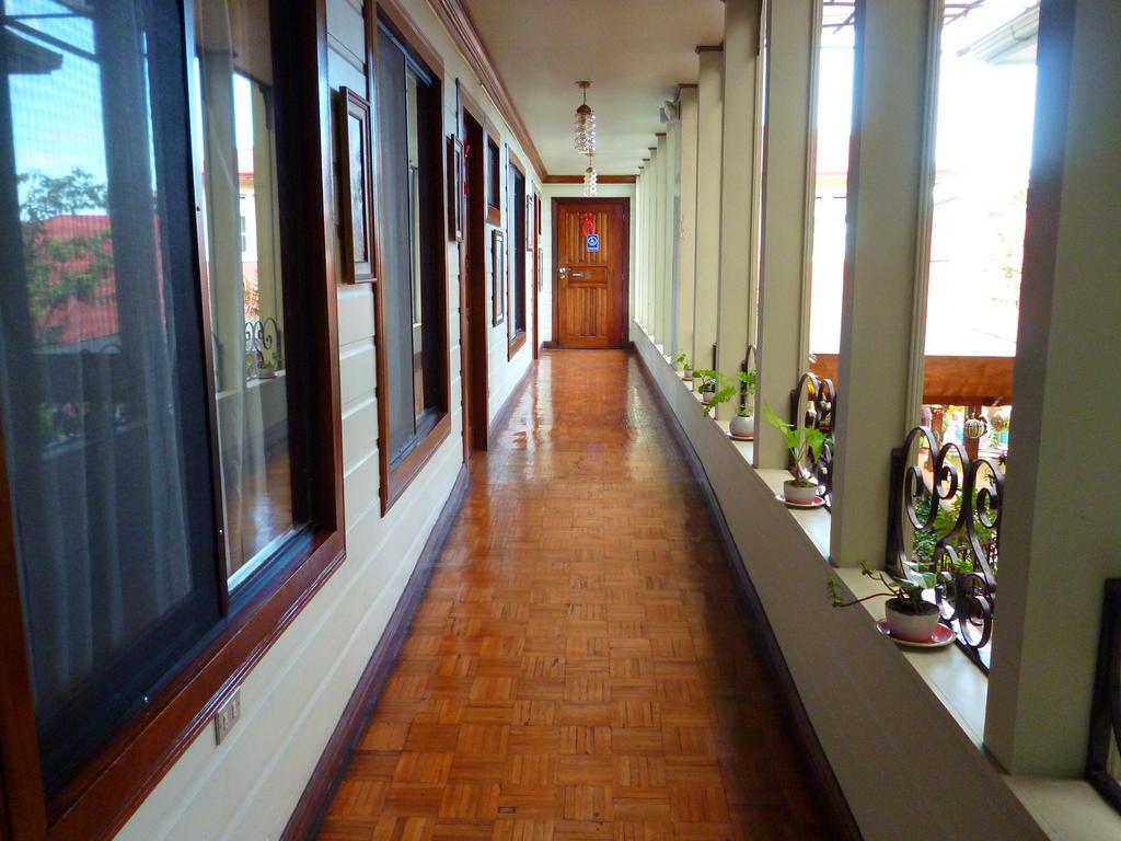 Hotel Don Carlos Сан-Хосе Экстерьер фото
